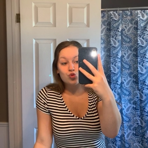 Meet your Posher, Alexandra - Picture 1 of 1